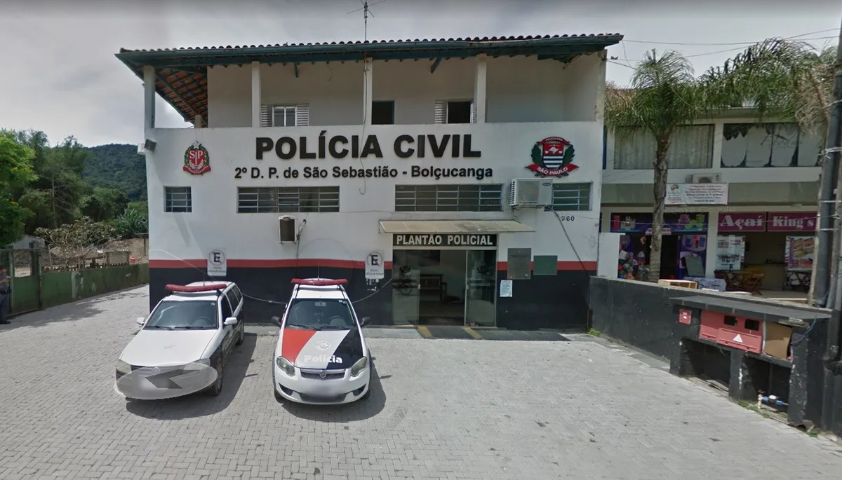 Ciclista de 24 anos morre em acidente com ônibus escolar em São Sebastião, SP