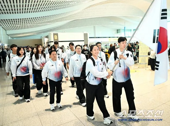 "'국민삐약이' 신유빈 기수 됐다!" 팀코리아 본단, 17일 결전지 나고야로 출국[아이치-나고야 아시안게임]