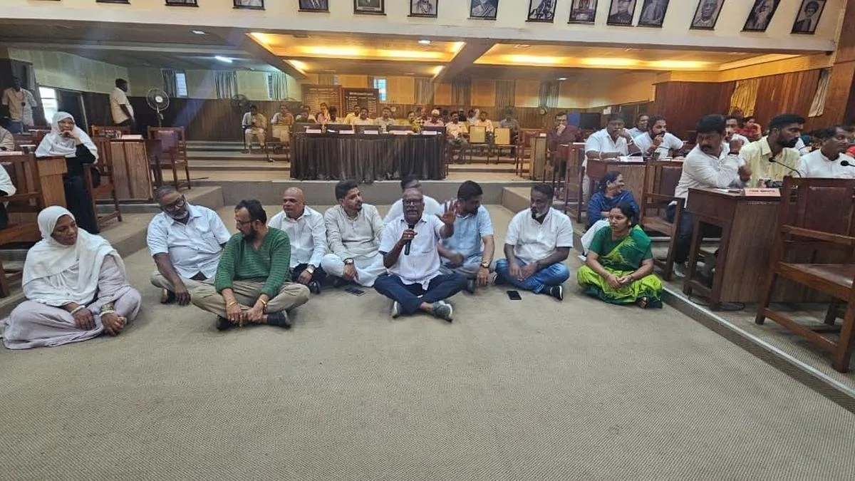Civic body defers passing resolution on Mahajan panel recommendation
