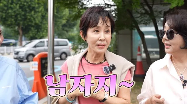이경진, 35년 간직한 에르메스 시계 공개.."희소성↑ 가격 측정 불가" ('찐여배우들')