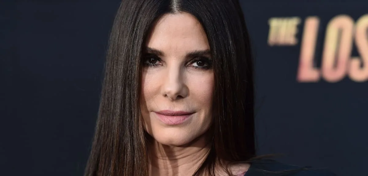 „Ich durfte nicht darüber sprechen“ – Sandra Bullock berichtet erstmals vom Tod ihres Partners
