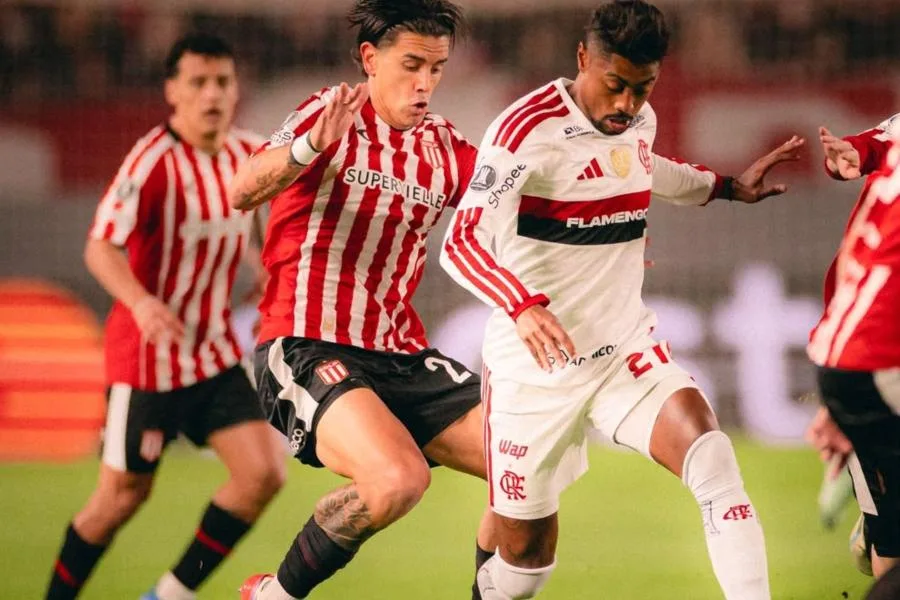 Flamengo segura pressão do Estudiantes e empata na Libertadores