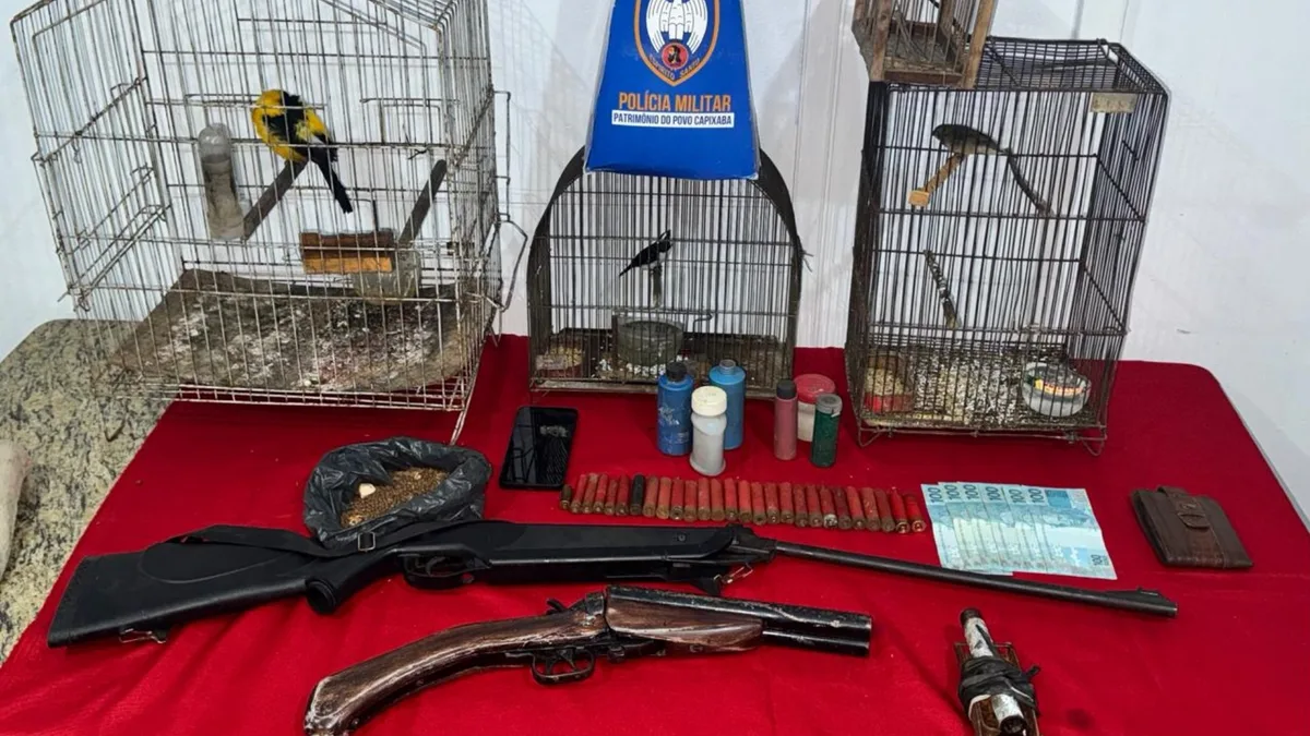 Homem é preso com aves silvestres e materiais para caça em Cachoeiro