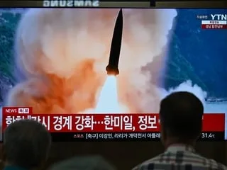 La Corée du Nord a tiré une dizaine de missiles balistiques, selon Séoul
