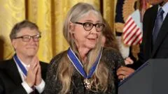 Moment Nasa scientist Margaret Hamilton receives presidential medal of honour