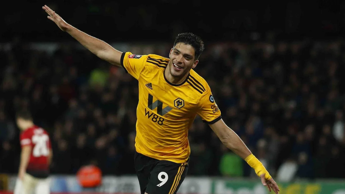 Con gol de Raúl Jiménez, el Wolverhampton se afianza de la primera posición en el Championship de Inglaterra