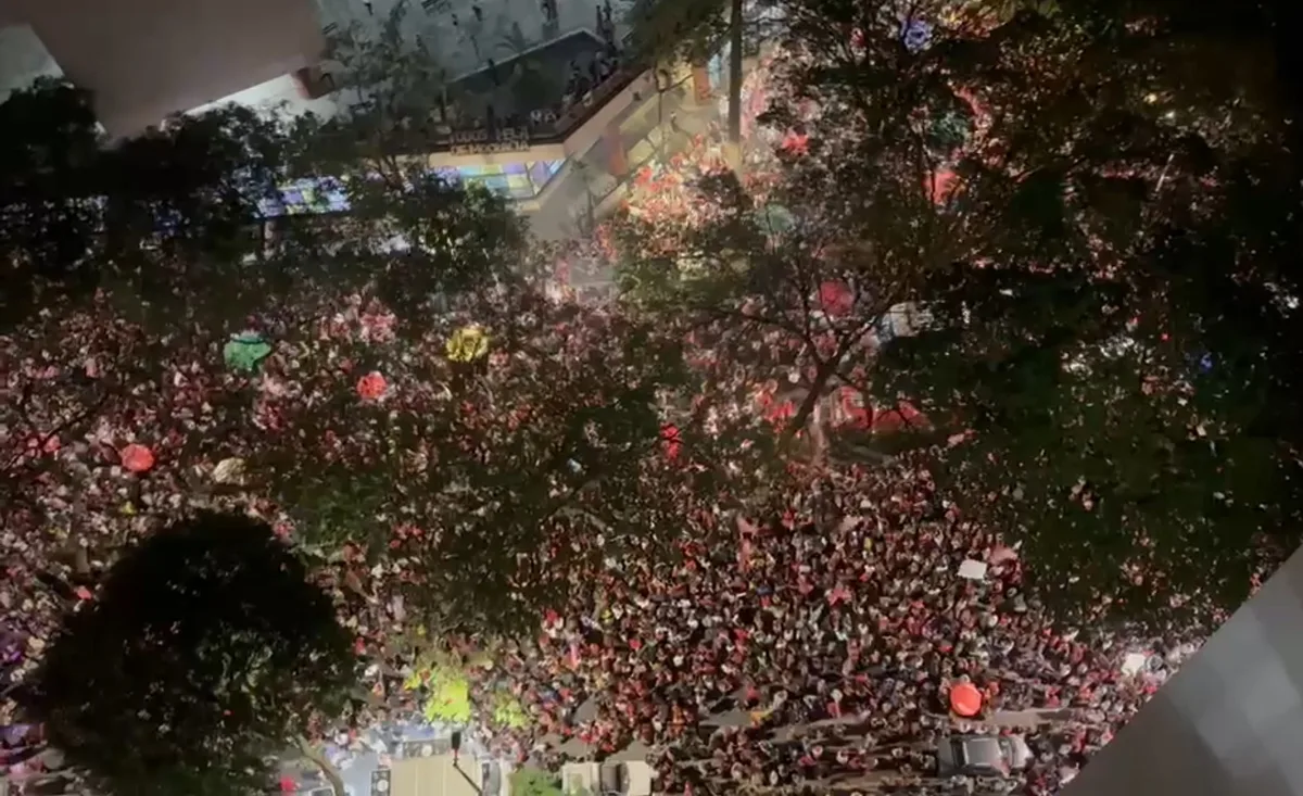 Manifestantes fazem ato em apoio a Lula em Belo Horizonte