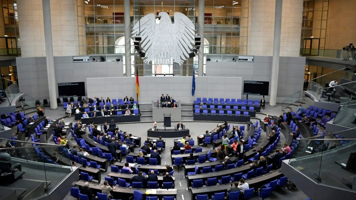 Bundestag befragt Pistorius und Linnemann und berät Gesetz gegen K.O.-Tropfen