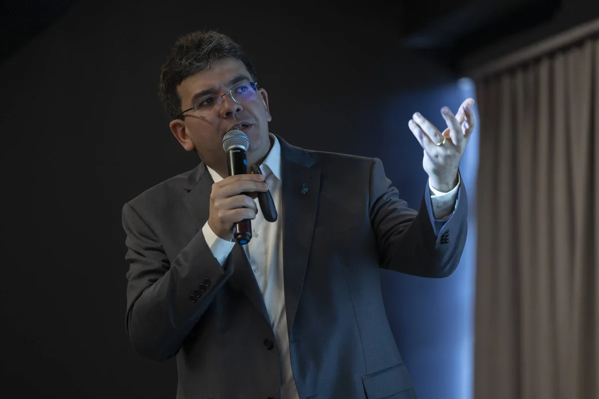 Datafolha: Rafael Fonteles tem 56% das intenções de voto no Piauí e venceria no 1º turno