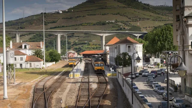 Circulação suspensa na Linha do Douro entre Marco e Régua