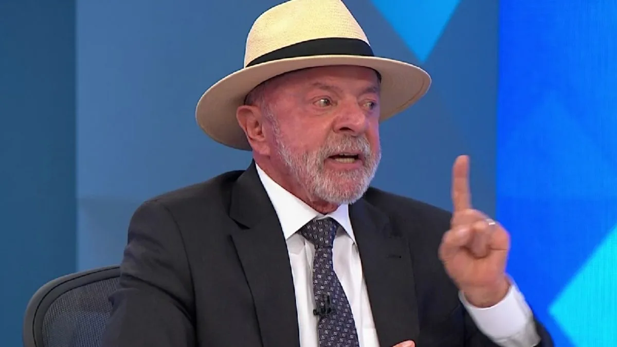 Lula defende Lulinha e diz que ex-assessor errou ao emprestar dinheiro de lobista investigada pela PF em esquema de contratos com governo do PT