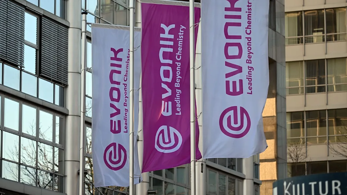Hauptsächlich in Deutschland - Evonik kündigt Abbau von 3200 Stellen an