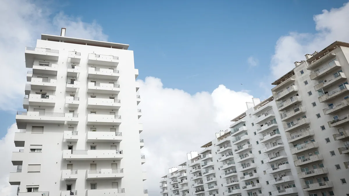 Preços da habitação sobem 16,5% mas dão sinal de abrandamento