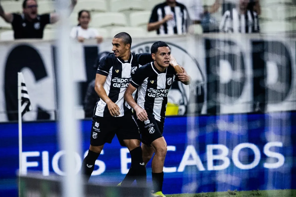 Artilheiro do Ceará na Série B, Melk supera atacantes e fica a dois gols de igualar Vina no ano
