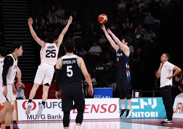 [아시안게임]'일본 복수성공+조1위' 남자농구, 일본 잡고 가뿐히 8강행…이정현-이현중 필두 고른 활약에 일본 적지서 '만세'