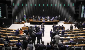 Câmara aprova novo teto do MEI de até R$ 140 mil e perdão de dívidas