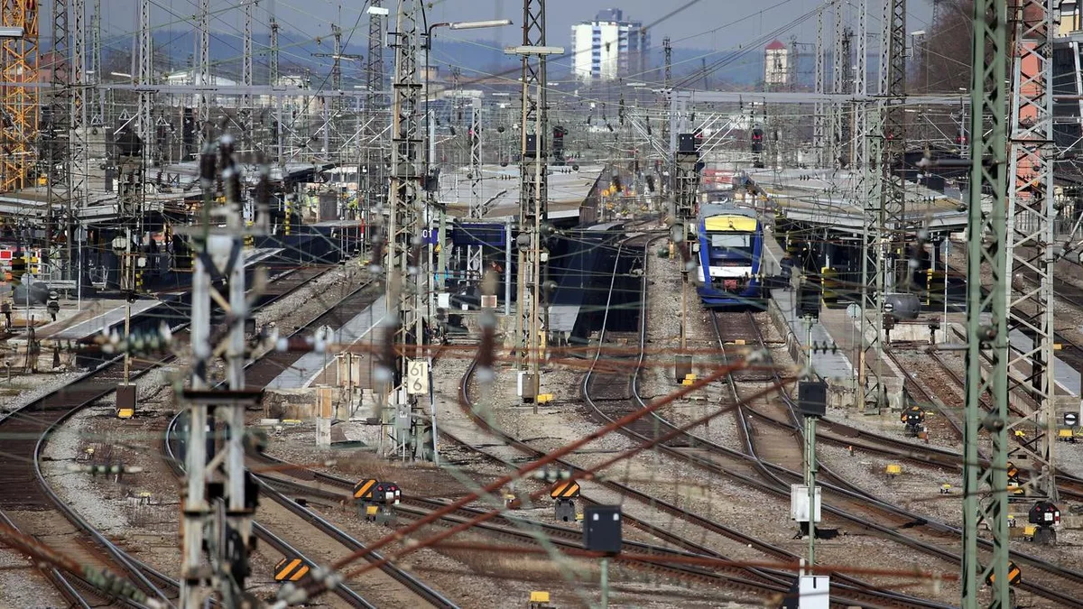 Explosion: Nach Explosion: Zugverkehr am Hauptbahnhof Augsburg gestoppt