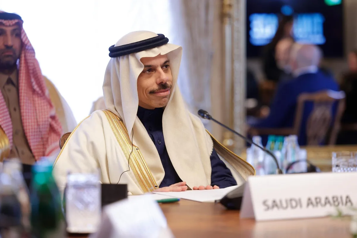 Qatar y Egipto piden el fin del "chantaje" y garantizar la libre navegación en el golfo Pérsico y el mar Rojo