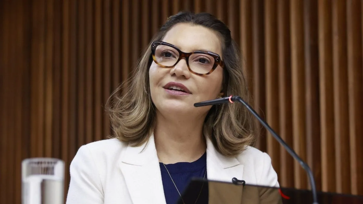 Por que a AGU representa Janja? Justiça cobra explicações e documentos em até 15 dias