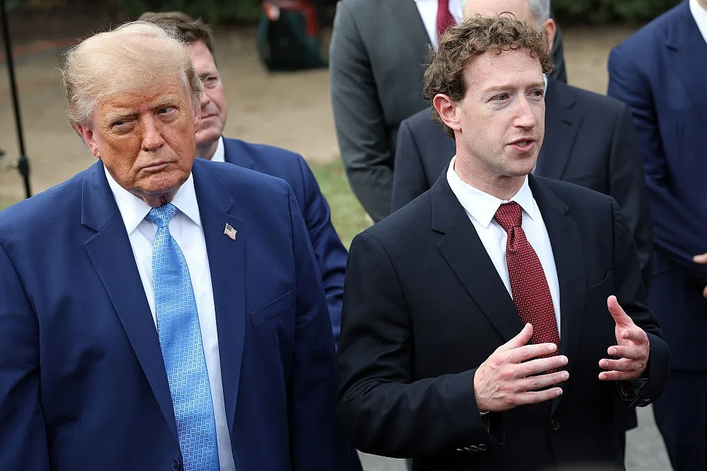 Trump afirma que EUA tratará como ‘inimigo’ quem não usar termo ‘superinteligência’ em vez de ‘IA’