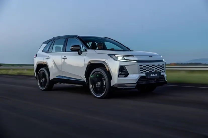 Toyota lança RAV4 PHEV com 329 cv por R$ 399 mil