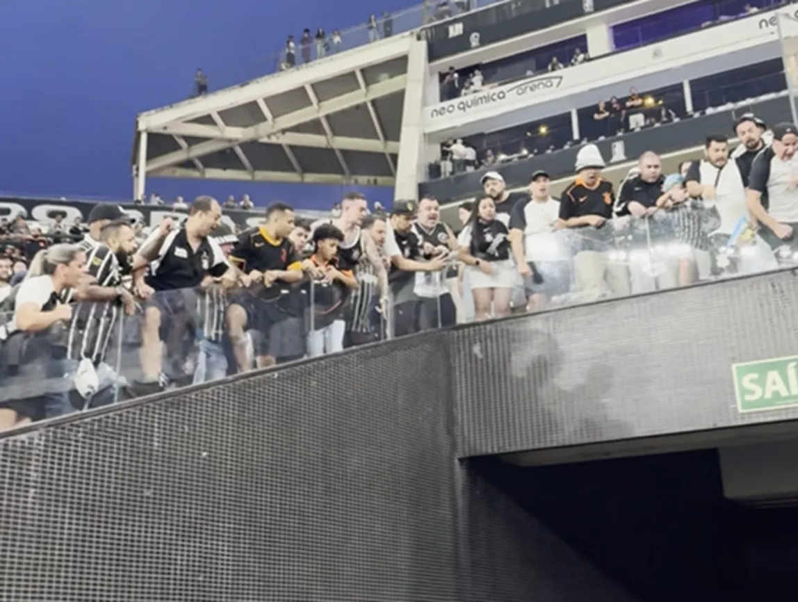 Corinthians é denunciado ao STJD por confusão em ofensas a garoto que ganhou camisa de Neymar