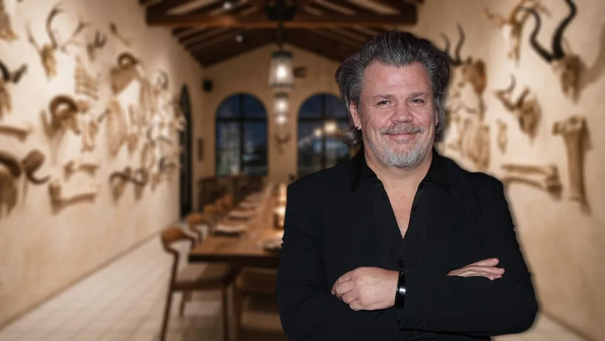 Con huesos en mesas y paredes: Así es el nuevo restaurante de Poncho Cadena, de ‘MasterChef’, en EDOMEX