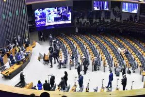 Fim da escala 6×1: entenda o que acontece se o Senado aprovar a proposta