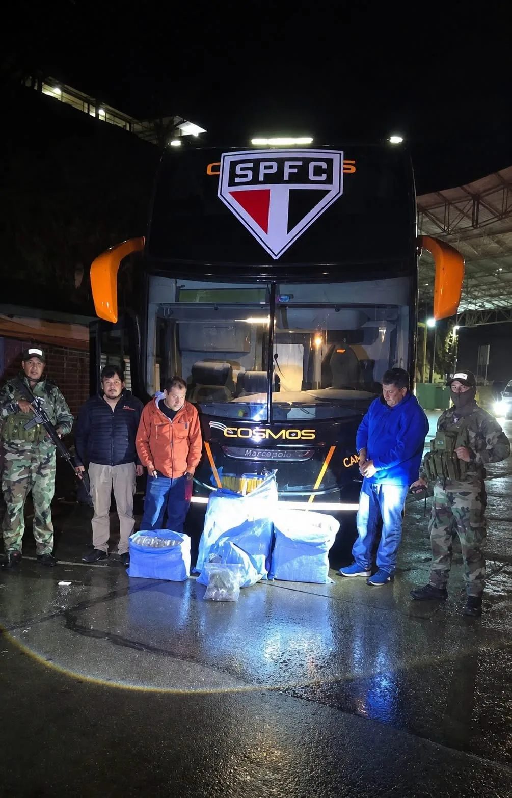 Ônibus de empresa contratada pelo São Paulo na Bolívia é apreendido com 86kg de maconha