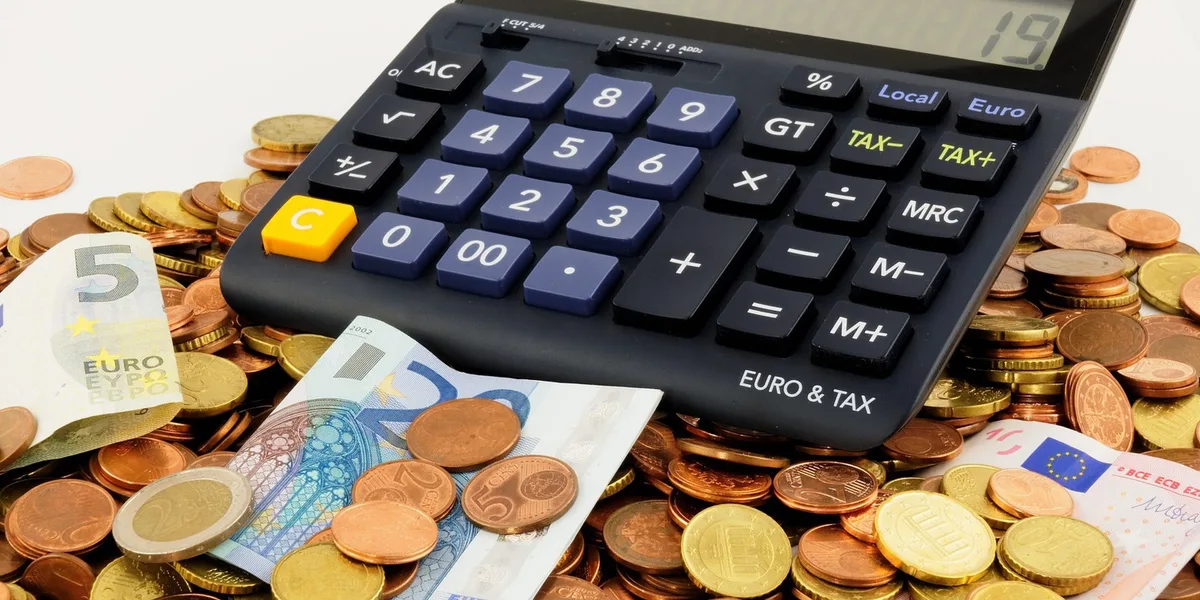 “É essencial não gastar tudo”. Freguesia do Areeiro promoveu sessão para ensinar a gerir o orçamento familiar