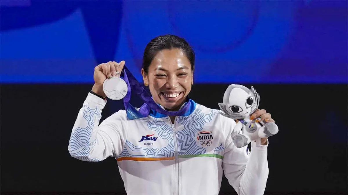Asian Games Day 4: Indian rowers enter finals, Mirabai Chanu in action soon