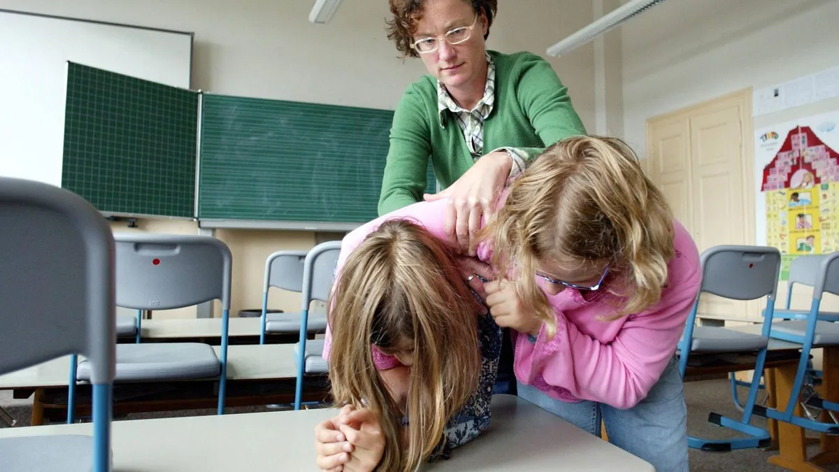 Gewalt in Schulen: Was Lehrer in Deutschland dürfen, um sich durchzusetzen