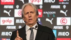 «É simples: se Ronaldo tiver rendimento, joga; se não tiver, não joga»