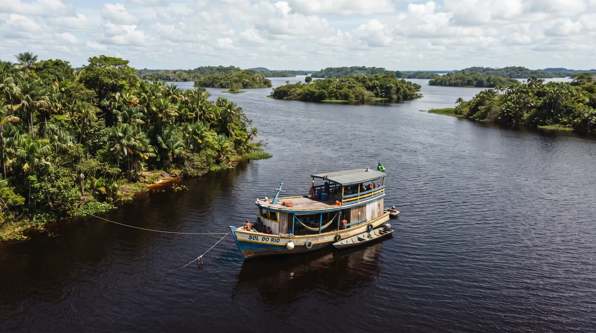 A base amazônica que dá acesso direto ao segundo maior arquipélago fluvial do planeta nas águas do Rio Negro