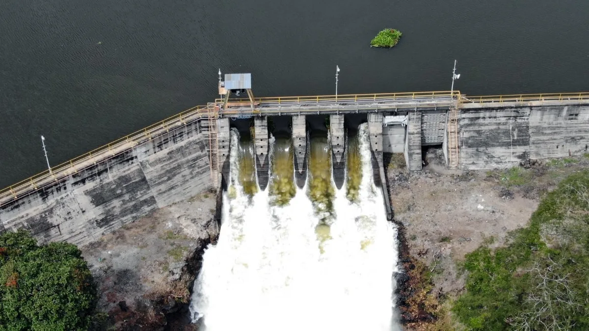 Gremial de El salvador advierte posible alza en el costo de la energía por sequía, pero confía en la matriz diversificada