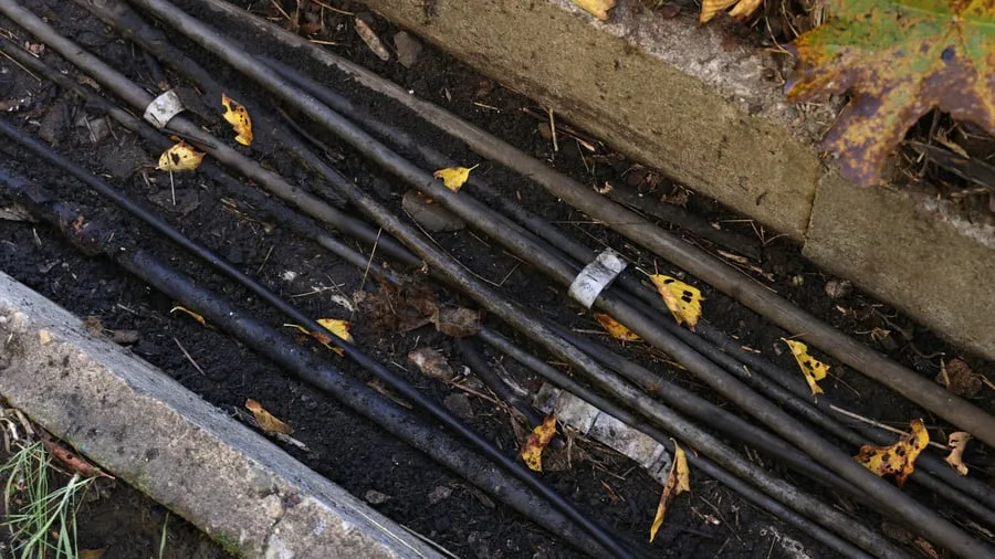Infrastruktur: Verdacht auf Sabotage – Kabel an Bahnstrecke beschädigt