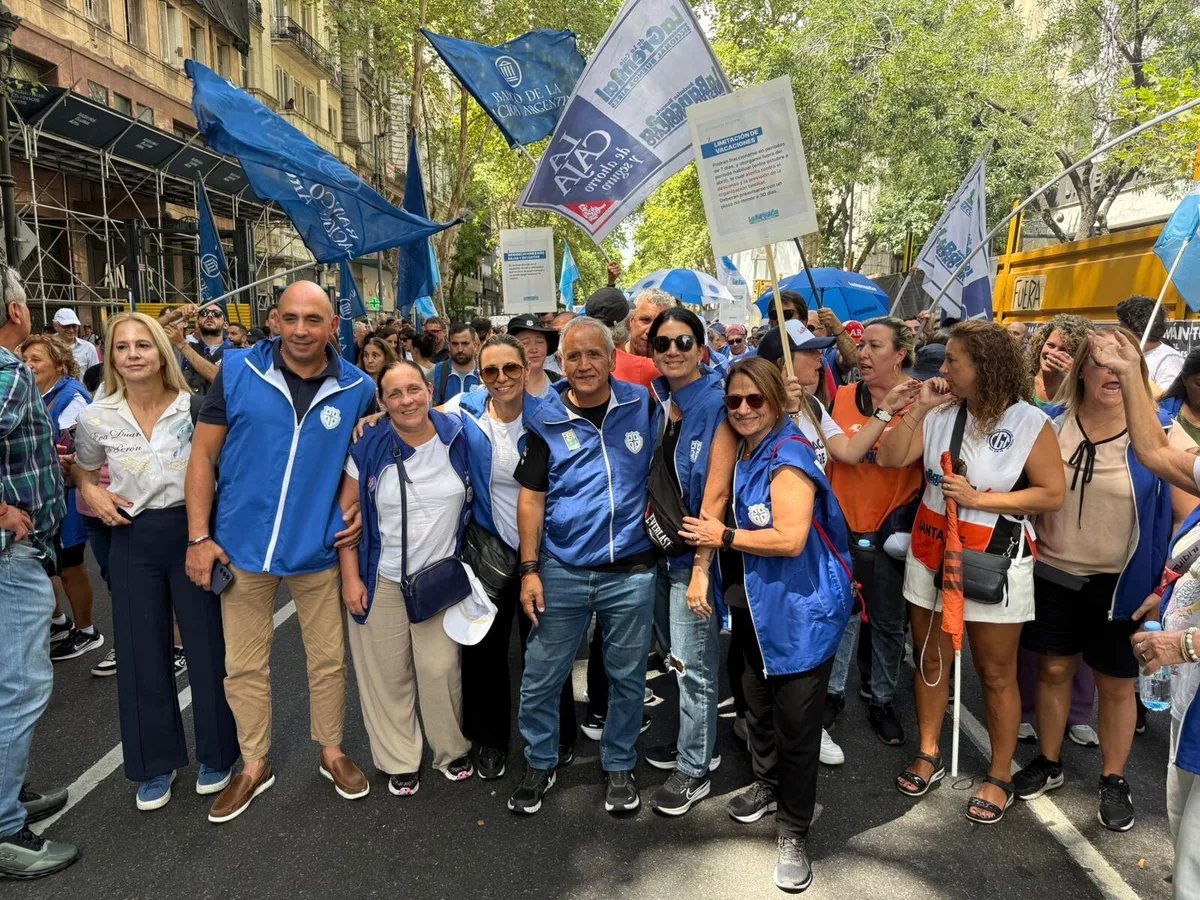 Paritaria bancarios: con nuevo aumento confirmado, cuánto cobran y cómo quedan todas las escalas