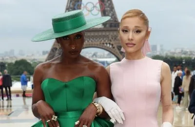Cynthia Erivo se declara para Ariana Grande após reencontro no palco: “Minha querida irmã”