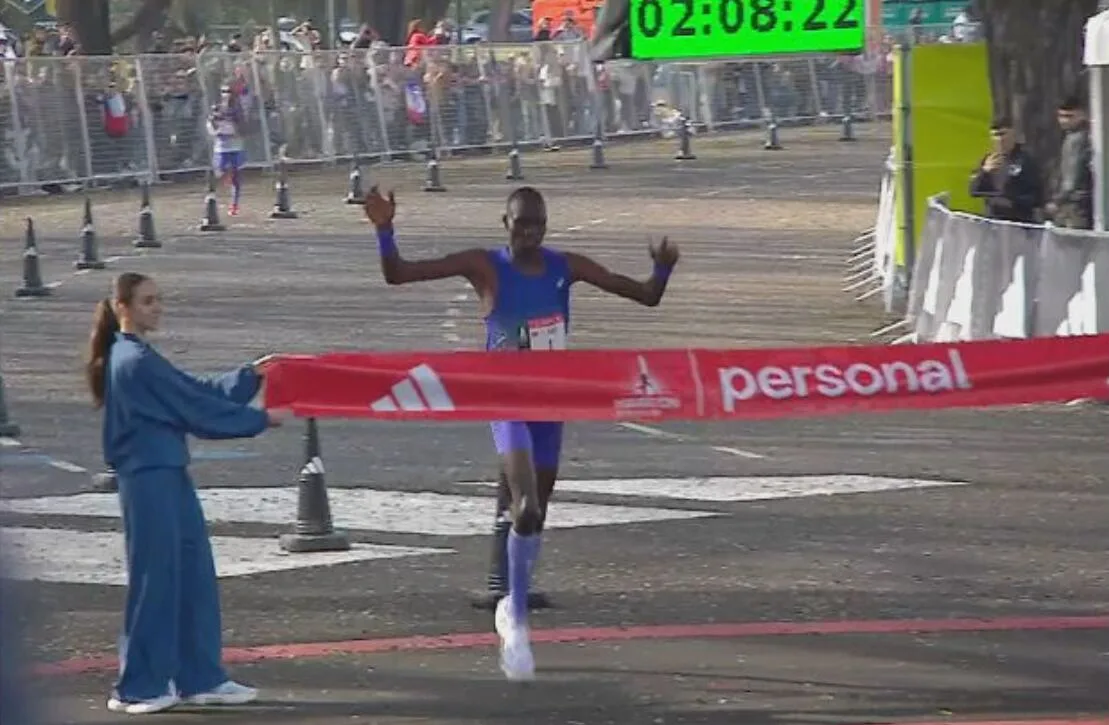 El keniano Bethwel Kibet Chumba ganó la Maratón de Buenos Aires