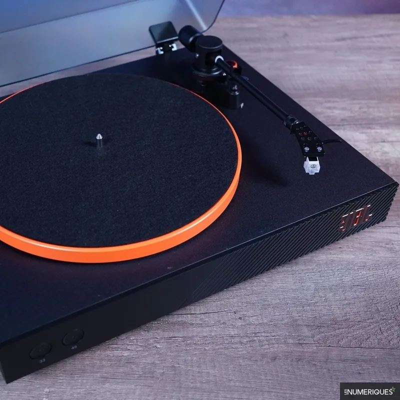 Actualité : Cette platine vinyle présente le meilleur rapport qualité / prix de notre comparatif