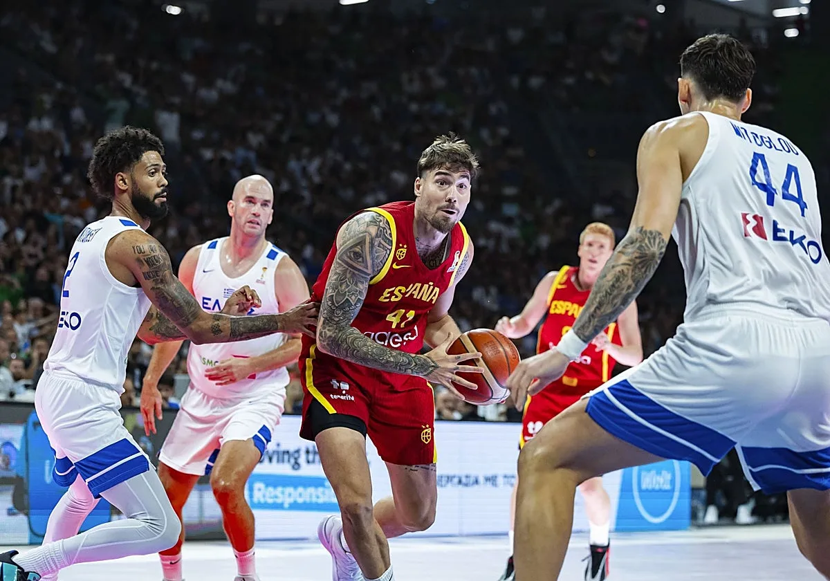 España cae ante Grecia y se complica su camino hacia el Mundial