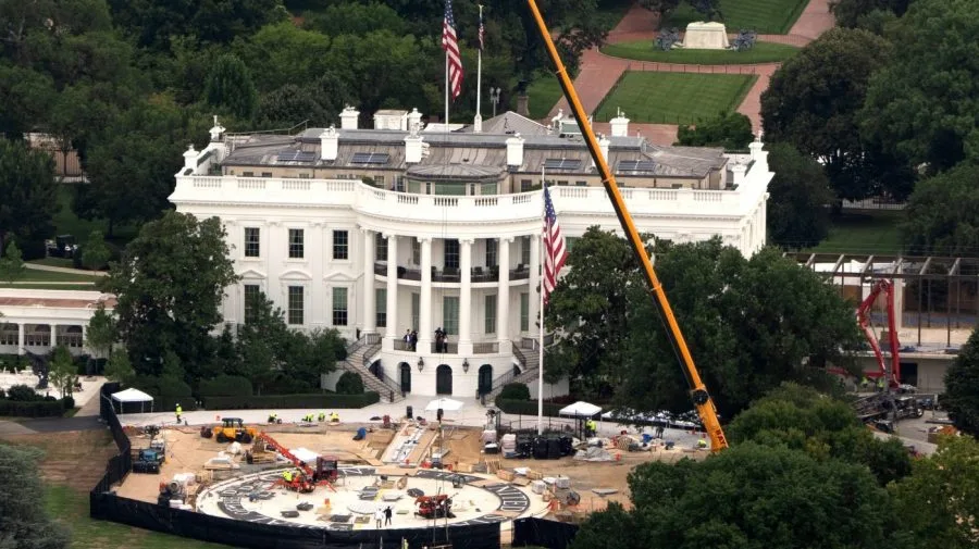 Preservationist group urges Supreme Court to keep White House ballroom paused