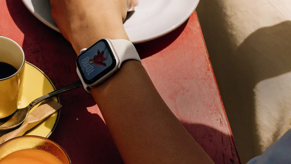 Apple Watch SE 3: modelos de cores e tamanhos diferentes com até 37% de desconto