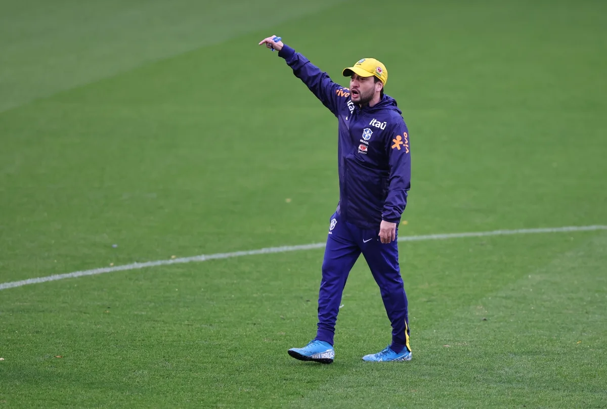 Arthur Elias faz avaliação após definição de jogos do Brasil na Copa