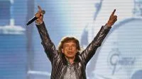 Rod Stewart cancela turnê para se recuperar de procedimento no coração