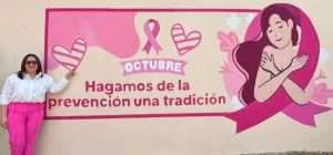 Transforman pared de Camaguán en mensaje contra el cáncer de mama