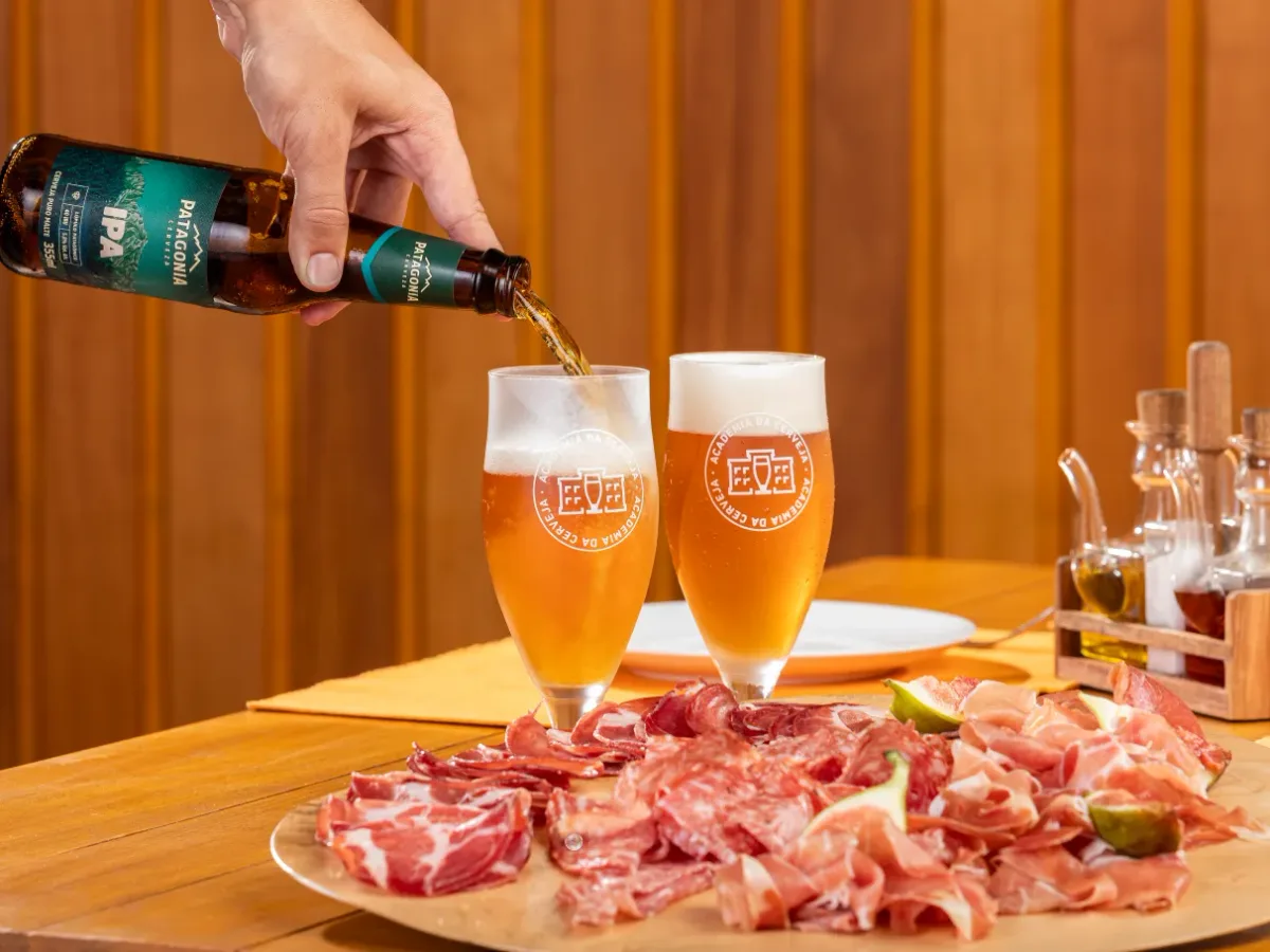 Cerveja com equilíbrio: especialistas revelam segredos da harmonização