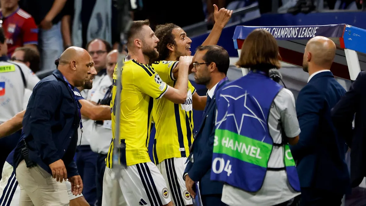 Schlägerei im Spielertunnel - Champions-League-Quali eskaliert total