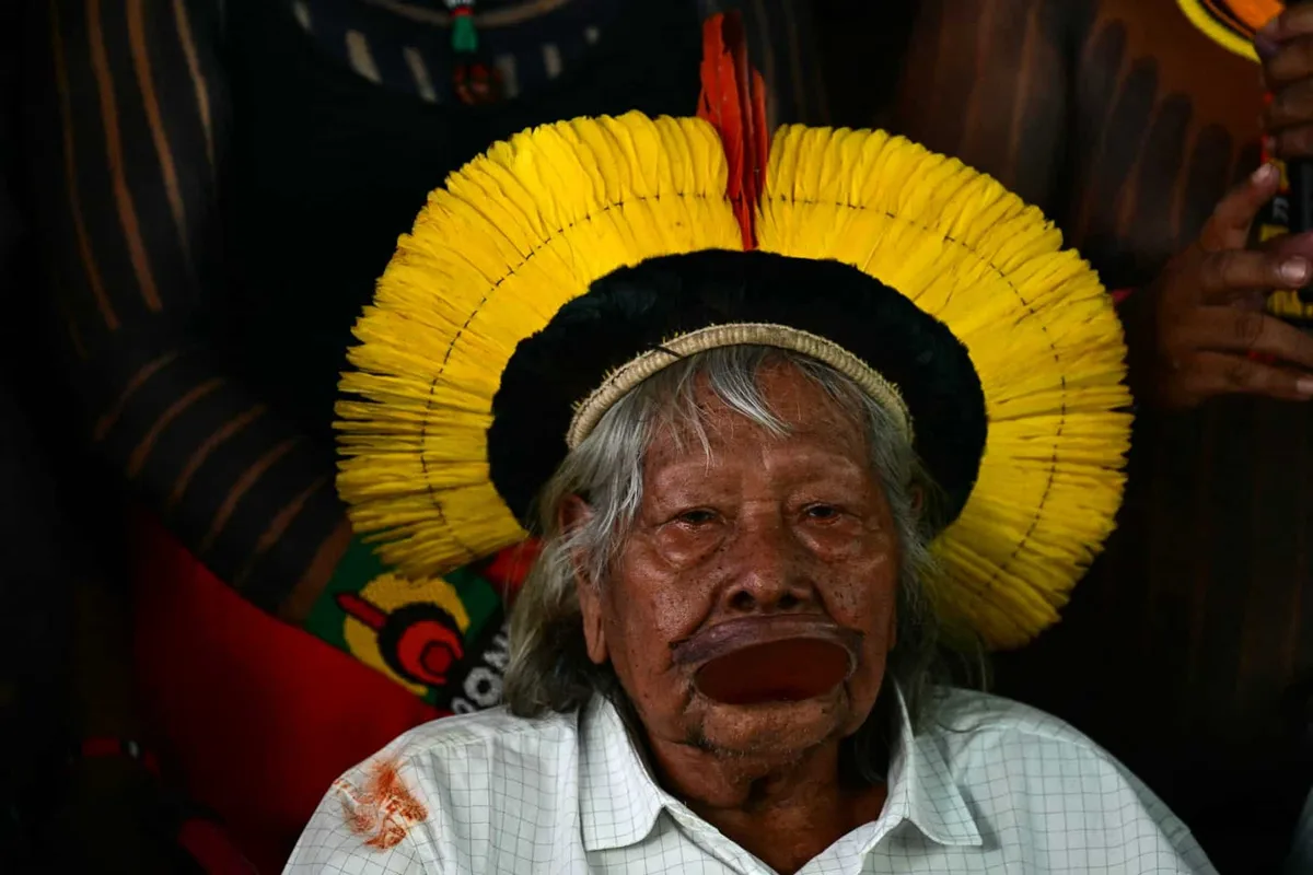 Cacique Raoni enfrenta câncer aos 94 anos e passa a receber cuidados paliativos