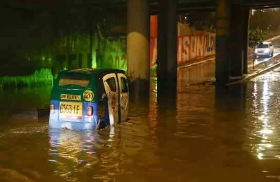 Aguas servidas tras lluvias amenazan con multiplicar casos de leptospirosis en Lima y regiones